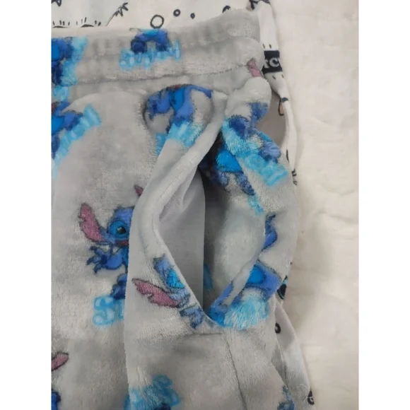 Women's Disney Lilo & Stitch Pajama Set XL White Gray - Picture 6 of 13